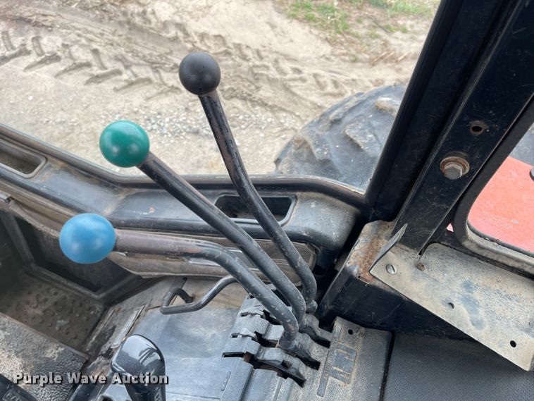 image for item FV9429 1983 International 5088  tractor