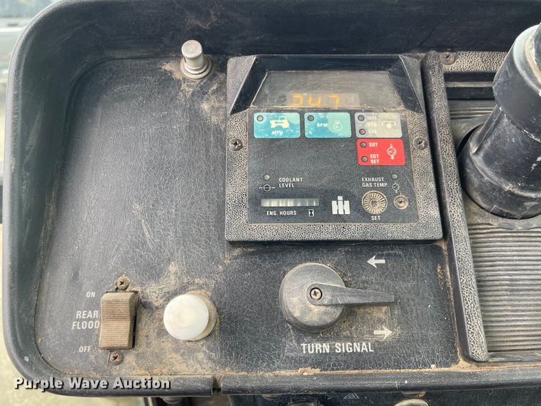 image for item FV9429 1983 International 5088  tractor