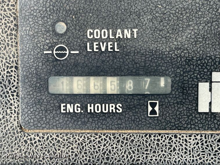 image for item FV9429 1983 International 5088  tractor