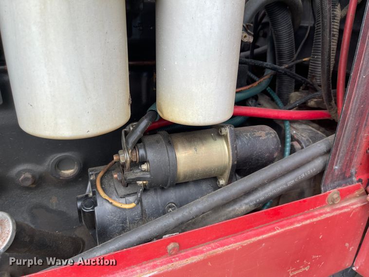 image for item FV9429 1983 International 5088  tractor