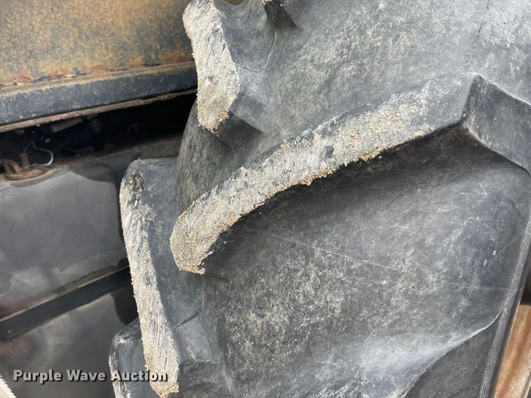 image for item FV9429 1983 International 5088  tractor