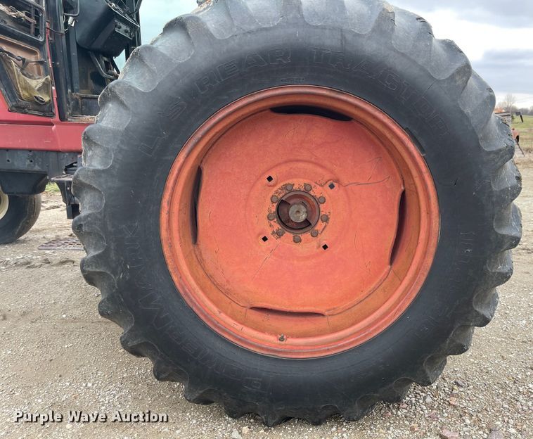 image for item FV9429 1983 International 5088  tractor