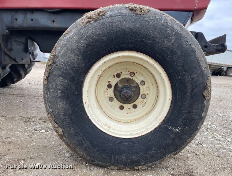 image for item FV9429 1983 International 5088  tractor