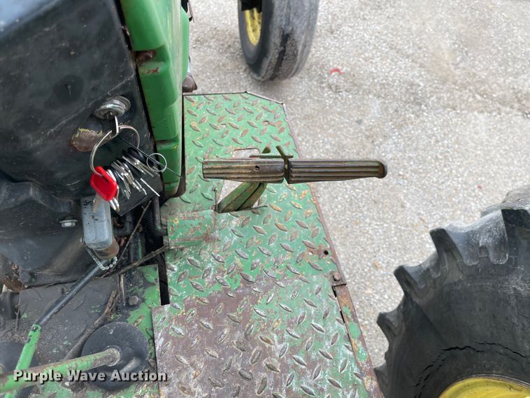 image for item FV9430 John Deere 2840  tractor