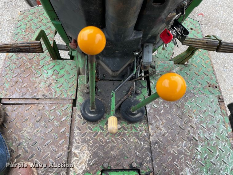 image for item FV9430 John Deere 2840  tractor