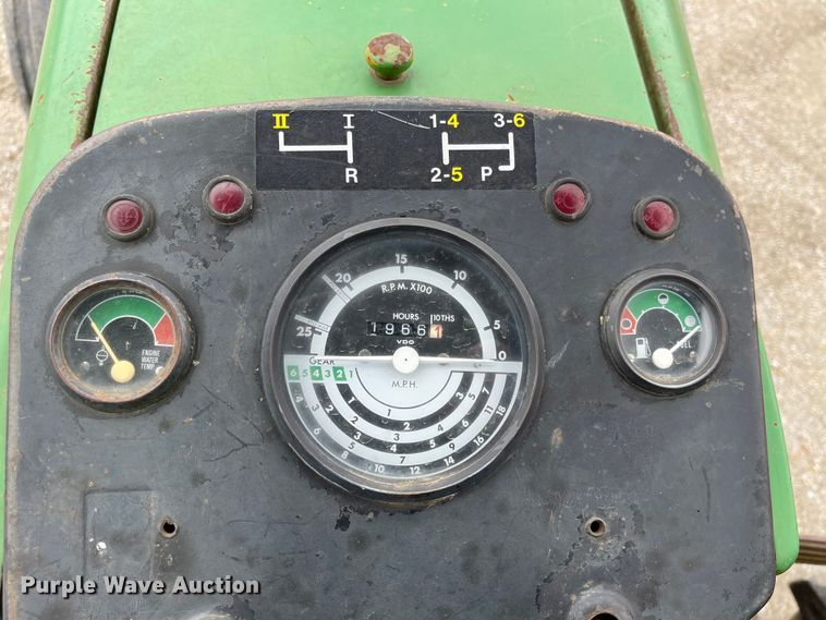 image for item FV9430 John Deere 2840  tractor