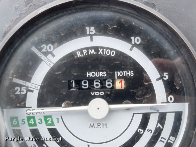 image for item FV9430 John Deere 2840  tractor