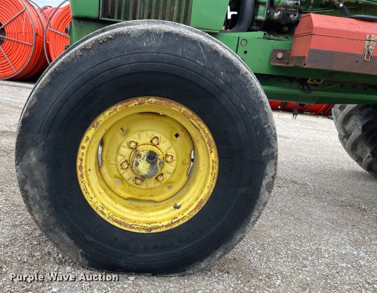 image for item FV9430 John Deere 2840  tractor