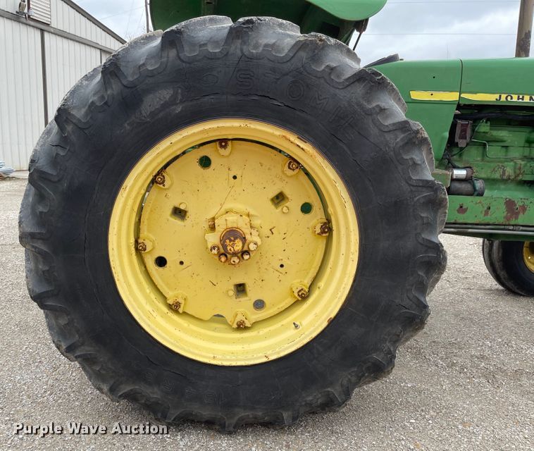 image for item FV9430 John Deere 2840  tractor