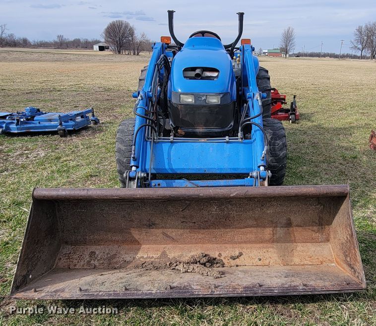 image for item HF9312 New Holland TC40D  tractor