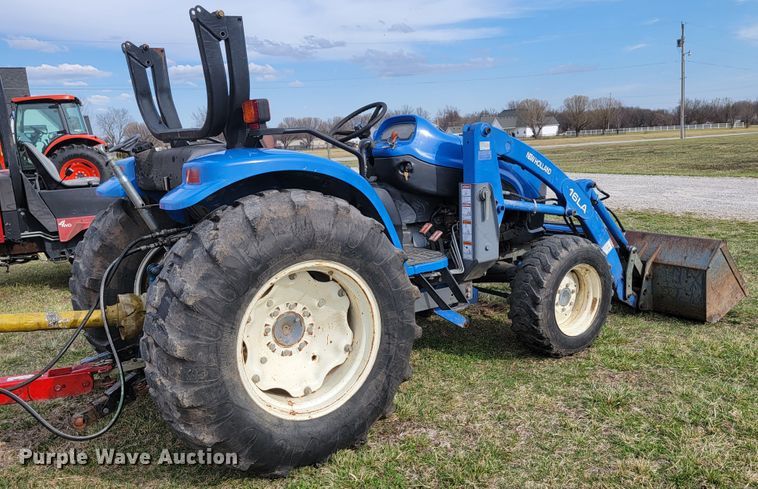 image for item HF9312 New Holland TC40D  tractor