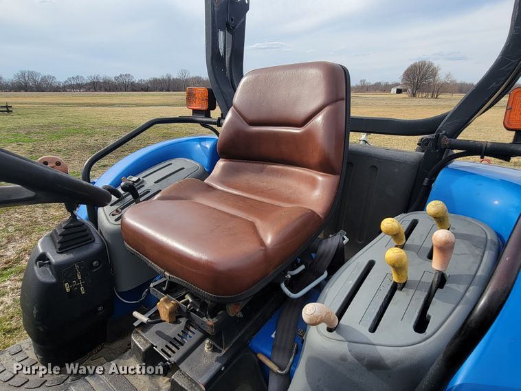 image for item HF9312 New Holland TC40D  tractor