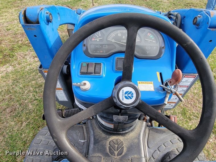 image for item HF9312 New Holland TC40D  tractor