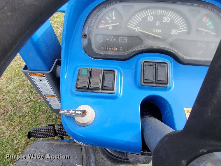 image for item HF9312 New Holland TC40D  tractor