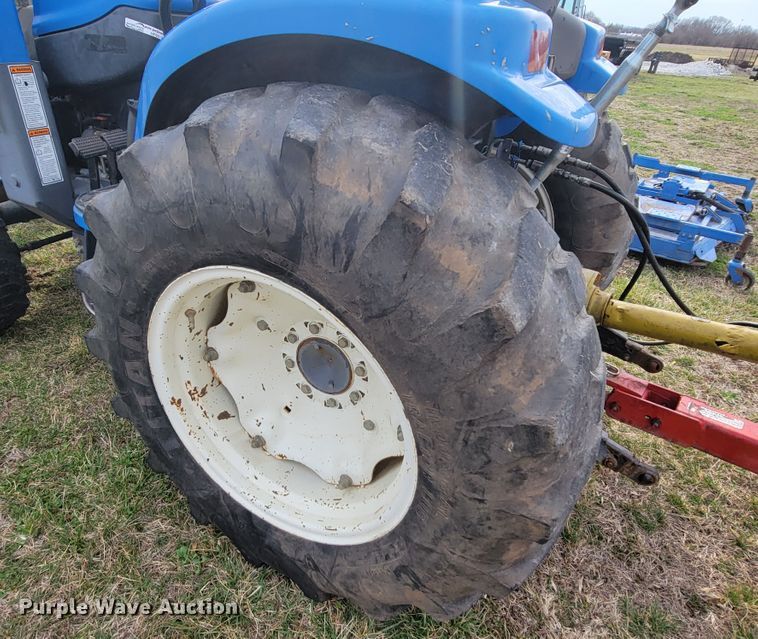image for item HF9312 New Holland TC40D  tractor