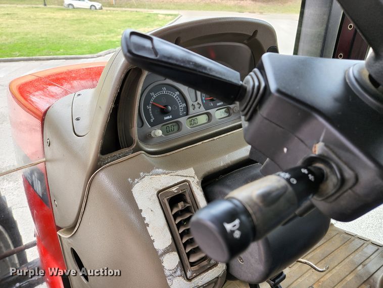 image for item HK9378 2004 Case IH MXU110  MFWD tractor