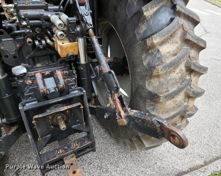 image for item HK9378 2004 Case IH MXU110  MFWD tractor