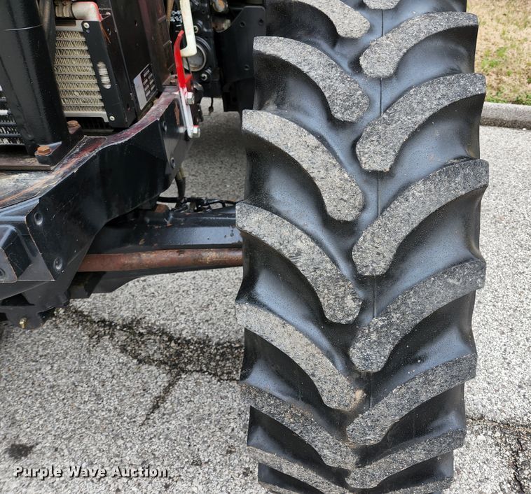 image for item HK9378 2004 Case IH MXU110  MFWD tractor