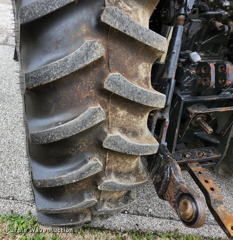 image for item HK9378 2004 Case IH MXU110  MFWD tractor