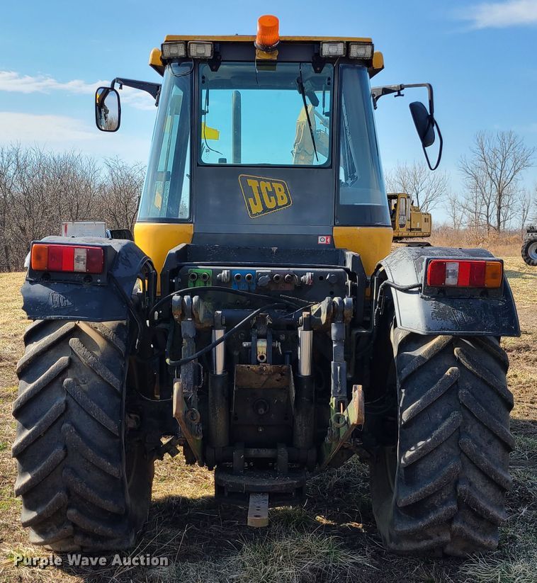 image for item IF9365 JCB Fastrac 1135  tractor