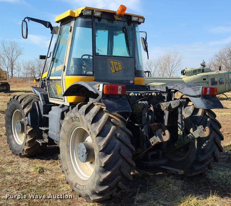 image for item IF9365 JCB Fastrac 1135  tractor