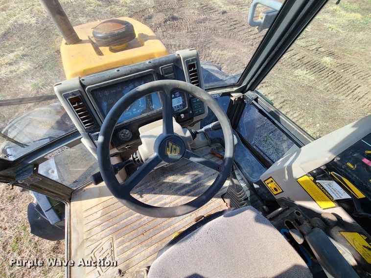 image for item IF9365 JCB Fastrac 1135  tractor