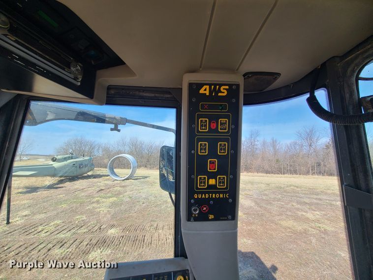 image for item IF9365 JCB Fastrac 1135  tractor