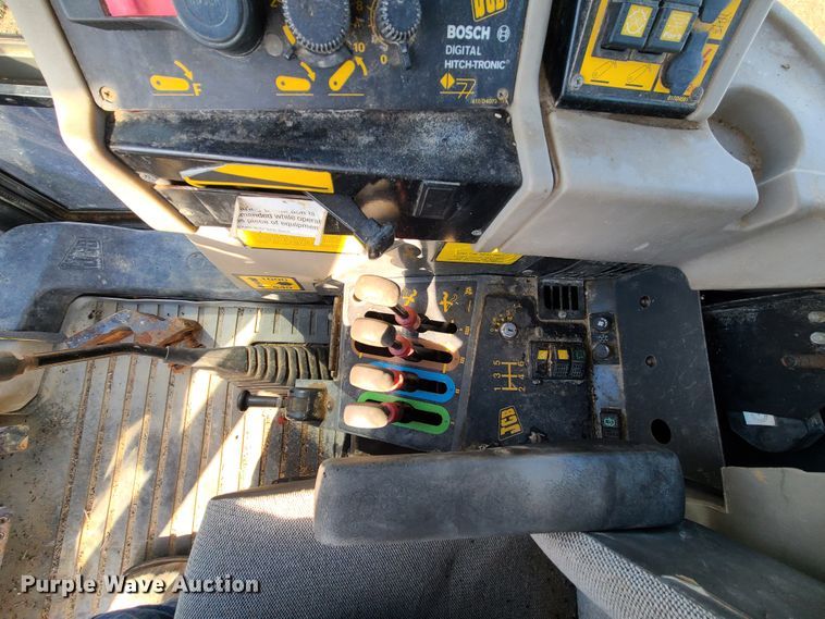 image for item IF9365 JCB Fastrac 1135  tractor