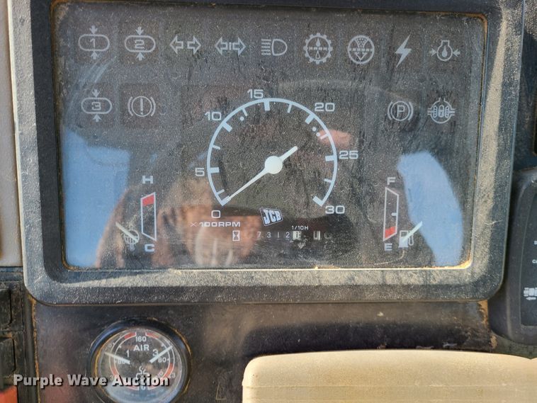 image for item IF9365 JCB Fastrac 1135  tractor