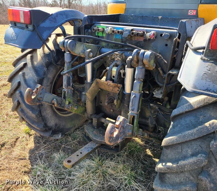 image for item IF9365 JCB Fastrac 1135  tractor