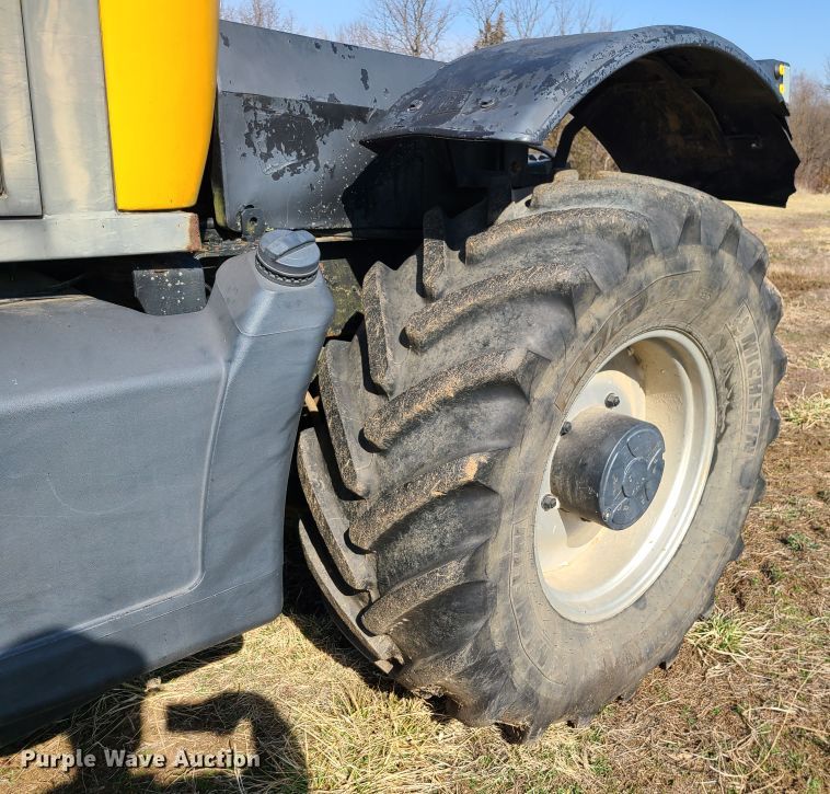 image for item IF9365 JCB Fastrac 1135  tractor