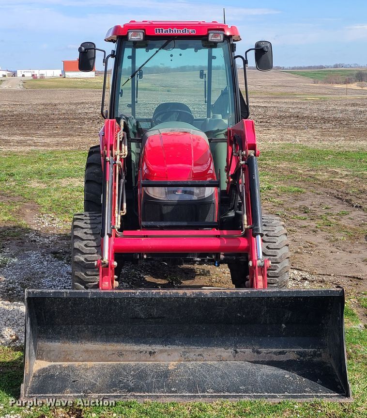 image for item IF9419 2011 Mahindra 5010HST  MFWD tractor