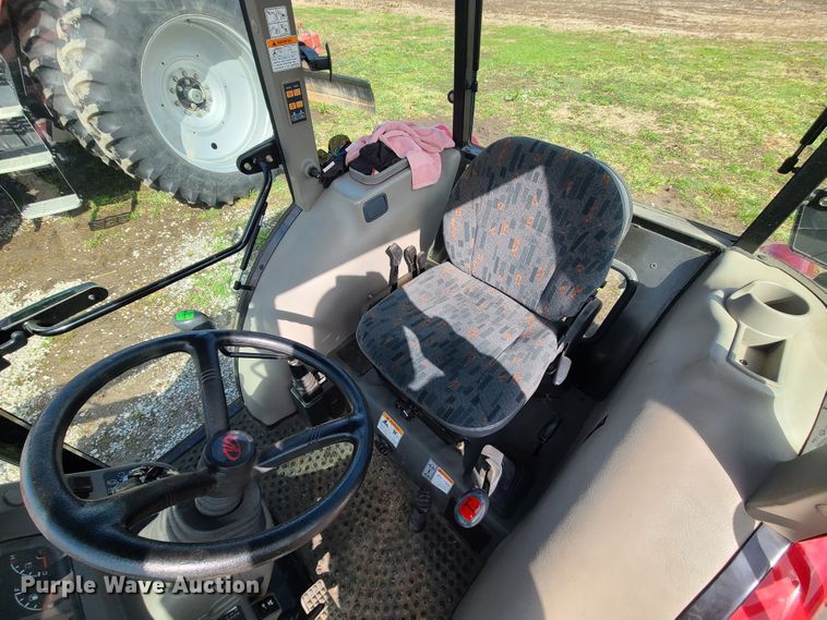 image for item IF9419 2011 Mahindra 5010HST  MFWD tractor