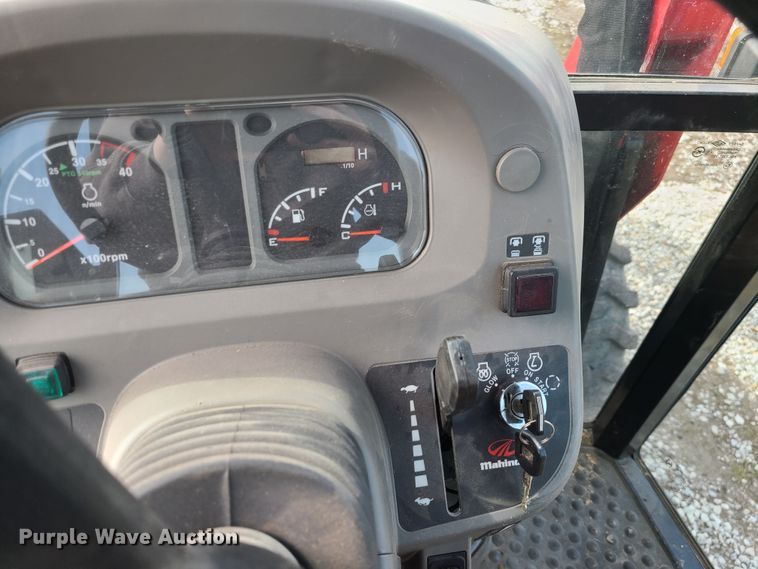 image for item IF9419 2011 Mahindra 5010HST  MFWD tractor