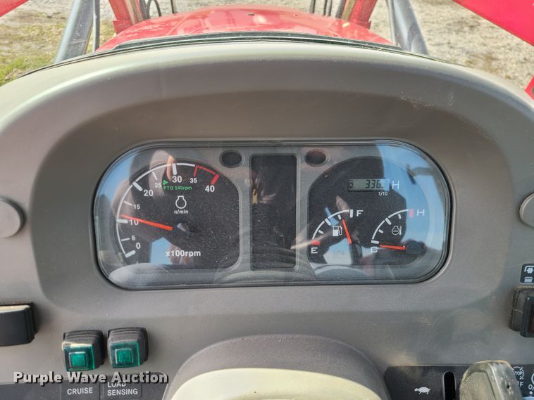 image for item IF9419 2011 Mahindra 5010HST  MFWD tractor