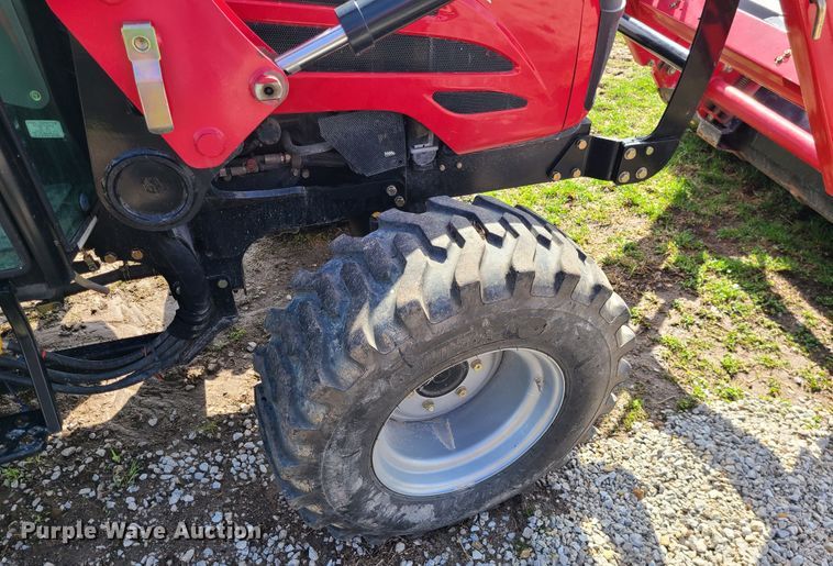 image for item IF9419 2011 Mahindra 5010HST  MFWD tractor