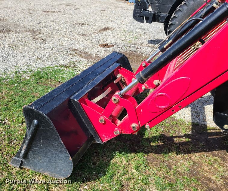 image for item IF9419 2011 Mahindra 5010HST  MFWD tractor