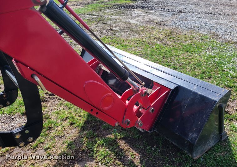 image for item IF9419 2011 Mahindra 5010HST  MFWD tractor