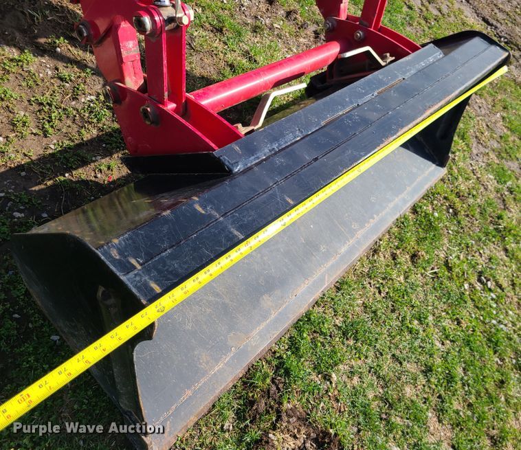 image for item IF9419 2011 Mahindra 5010HST  MFWD tractor