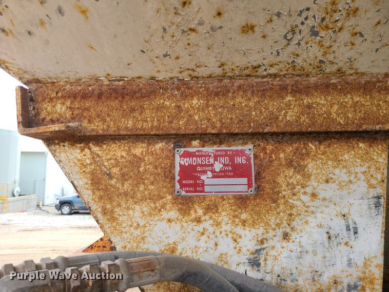 image for item IF9423 1991 International 9400  fertilizer delivery truck