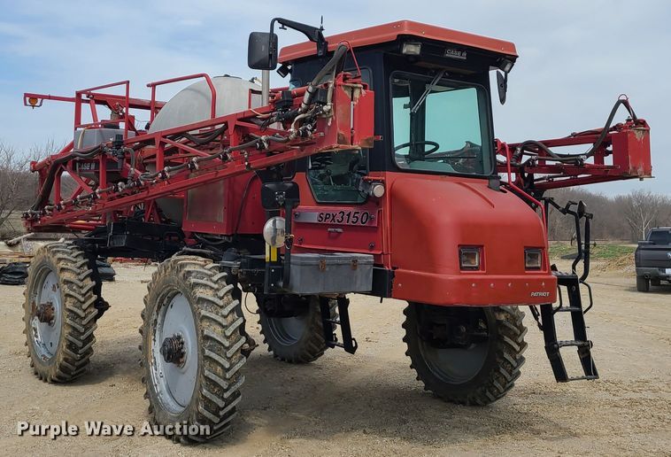 image for item IF9456 2004 Case IH SPX3150  sprayer