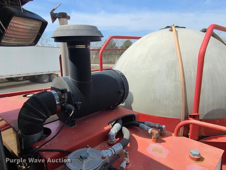 image for item IF9456 2004 Case IH SPX3150  sprayer