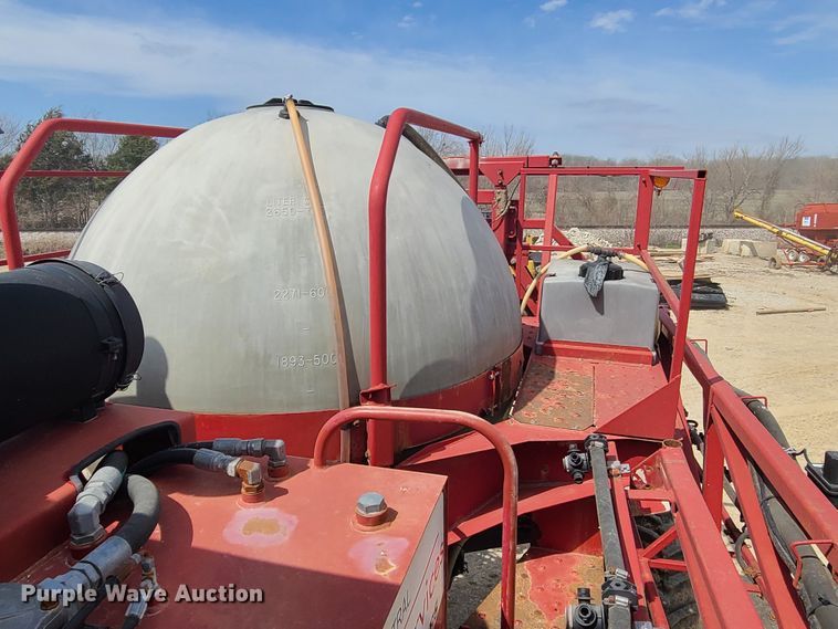 image for item IF9456 2004 Case IH SPX3150  sprayer