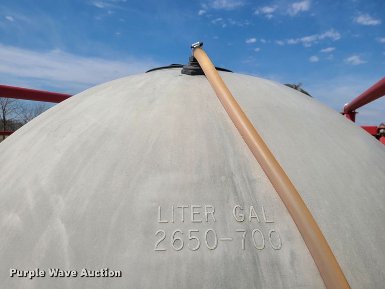 image for item IF9456 2004 Case IH SPX3150  sprayer