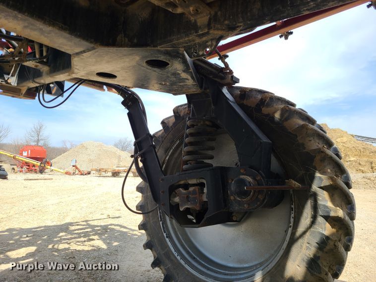 image for item IF9456 2004 Case IH SPX3150  sprayer