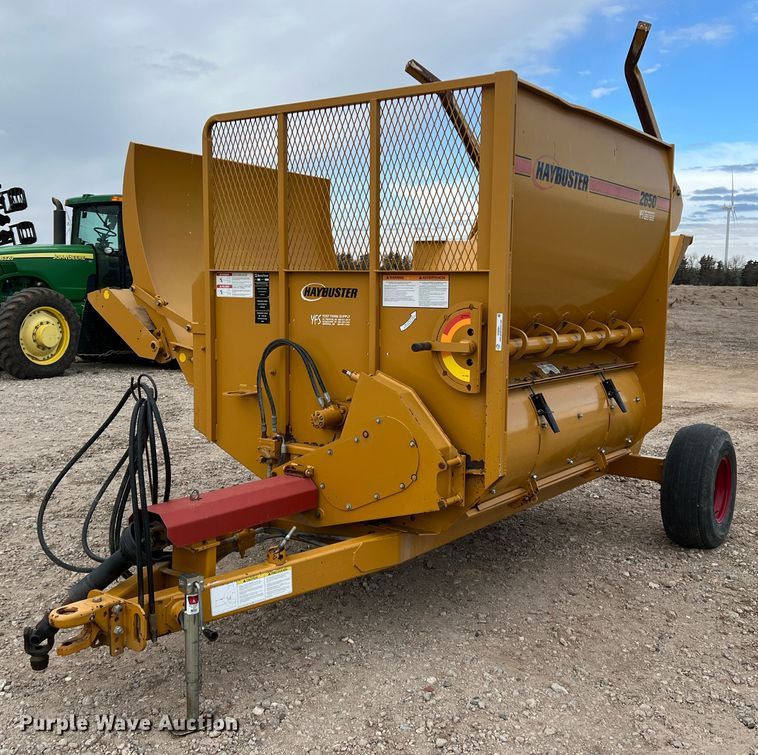 image for item IG9281 HayBuster 2650  bale processor