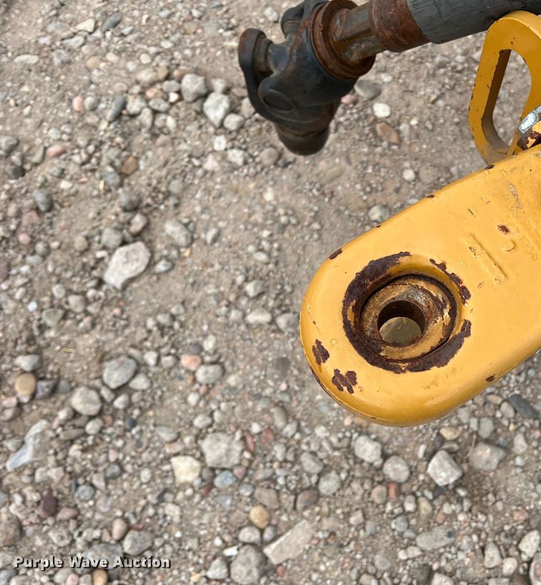 image for item IG9281 HayBuster 2650  bale processor