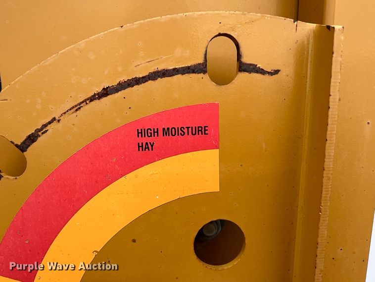 image for item IG9281 HayBuster 2650  bale processor