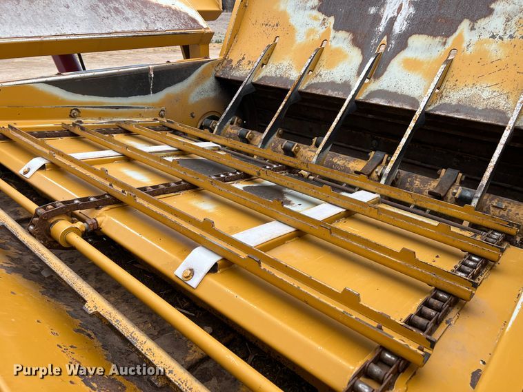 image for item IG9281 HayBuster 2650  bale processor