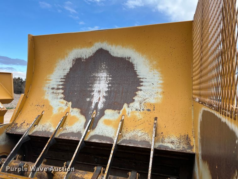 image for item IG9281 HayBuster 2650  bale processor